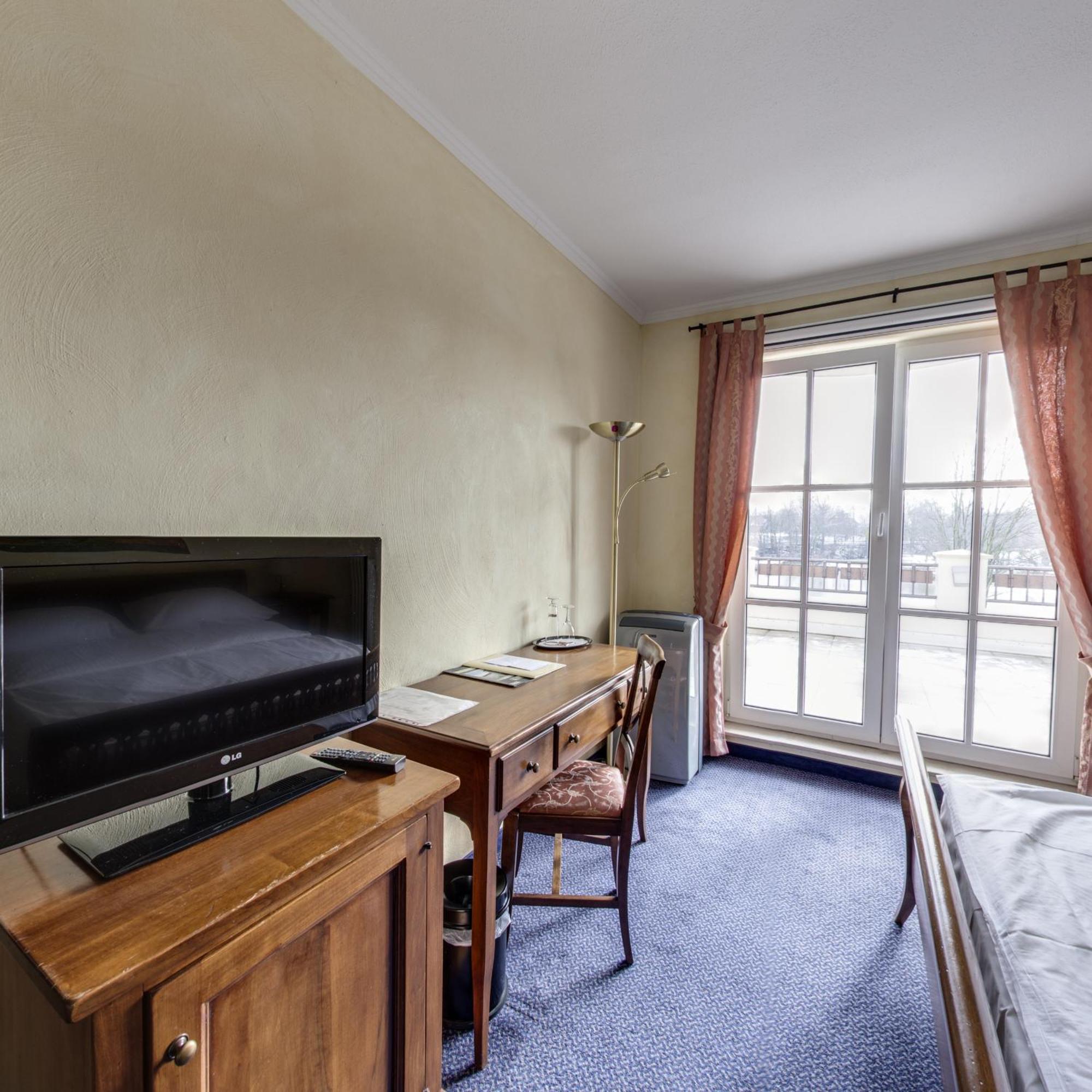 Hotel Landhaus Milser Duisbourg Extérieur photo